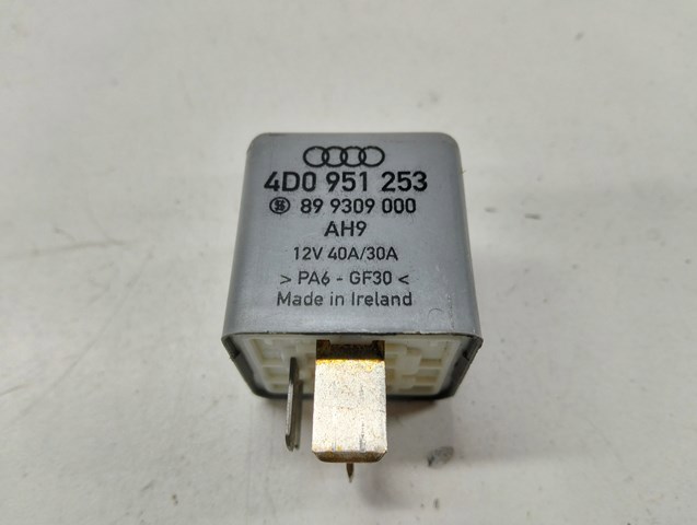 Реле электробензонасоса 4D0951253 VAG