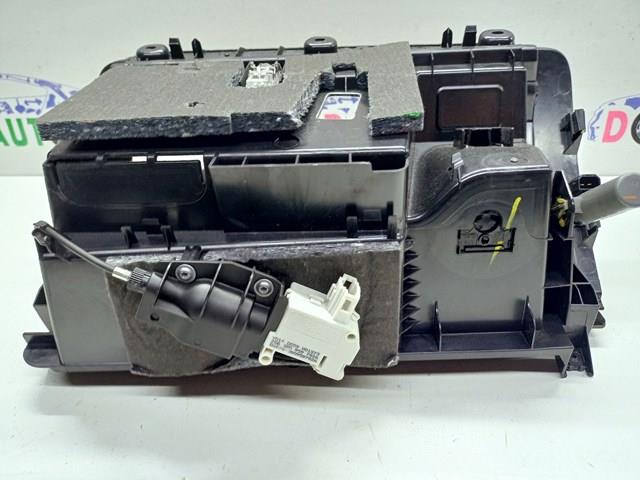 VAG 4L18571044PK Ящик перчаточный (бардачок) в наличии Одесса