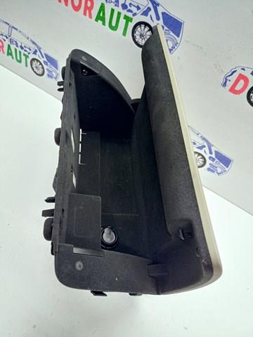VAG 4L18571044PK Ящик перчаточный (бардачок) в наличии Ужгород