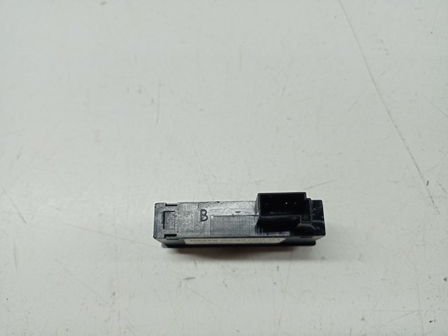 BMW 61319253780 Кнопка салона привода крышки багажника (двери 3/5-й (ляды) в наличии Ирпень