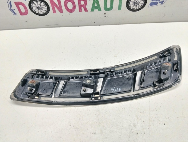 NISSAN 638241CA0A Накладка крыла переднего правого в наличии Ровно