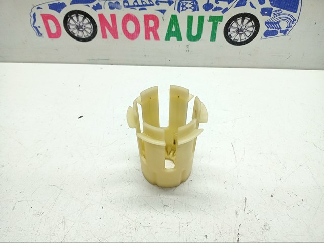 7L0412375A VAG купить в Днепр