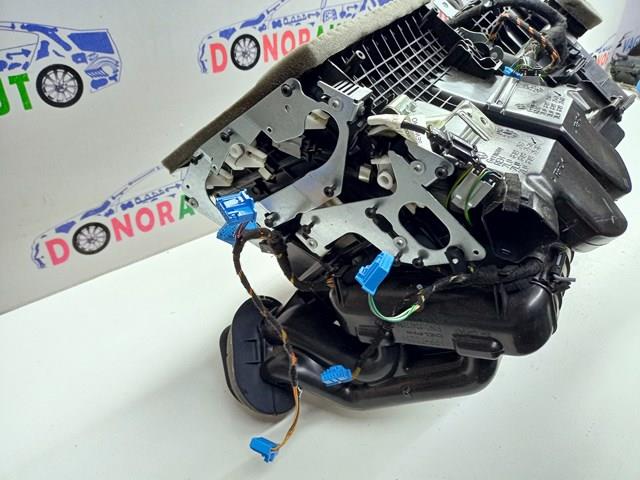7L0819087AA Корпус радиатора кондиционера (салонный испаритель) купить Полтава