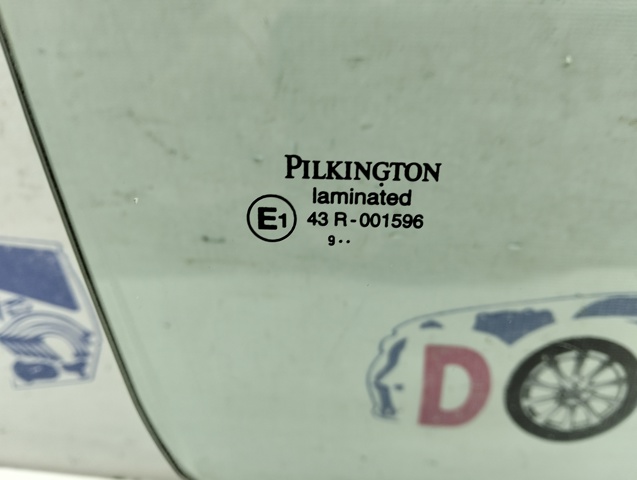 NISSAN 803001DR0A Стекло двери передней правой в наличии Ровно