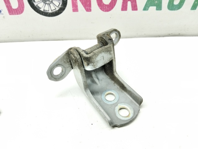 NISSAN 80401EG000 Петля двери передней в наличии Николаев
