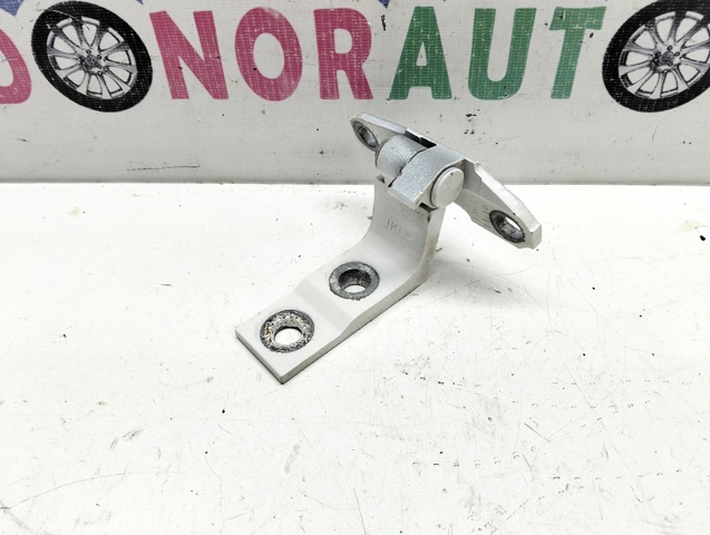 NISSAN 824201CA0A Петля двери задней правой в наличии Житомир