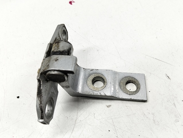 NISSAN 824211CA0A Петля двери задней левой в наличии Харьков