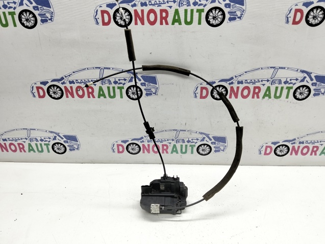 Замок двери задней левой 825011CY0A NISSAN
