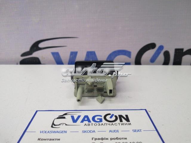 8D0941301 VAG Кнопка (регулятор) корректора фар купить в Чернигов