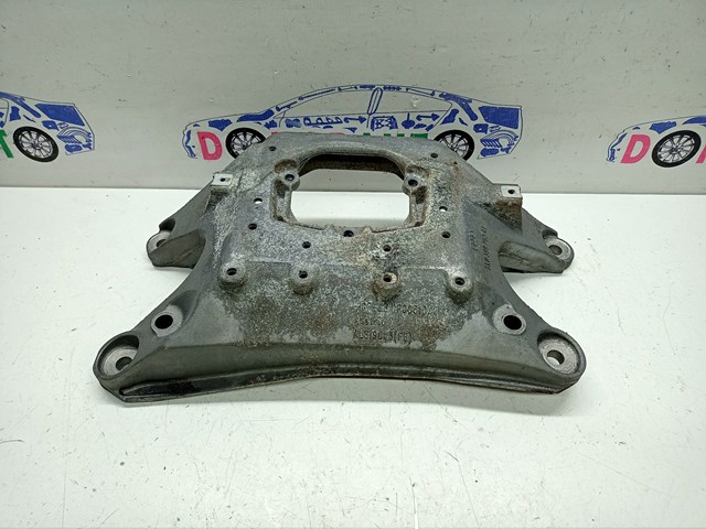 Крепление кпп 8K0399263AF VAG