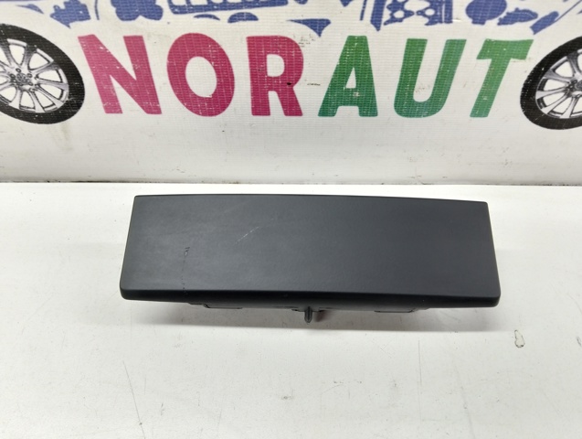 Пепельница центральной консоли 8K0857961 VAG