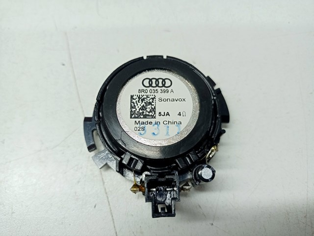 8R0035399A Динамик задней двери купить Чернигов