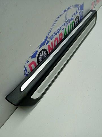 VAG 8R0853373A01C Накладка дверного порога внутренняя передняя левая в наличии Черновцы