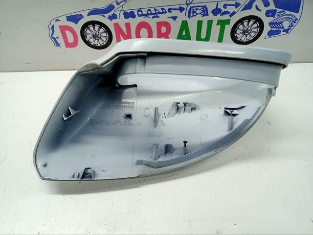 VAG 8R0857528 Накладка (крышка) зеркала заднего вида правая в наличии Ровно