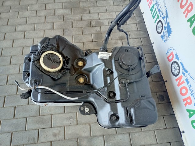VAG 8T0201055R Бензобак в наличии Ирпень