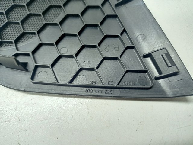 8T0857228 купить Киев