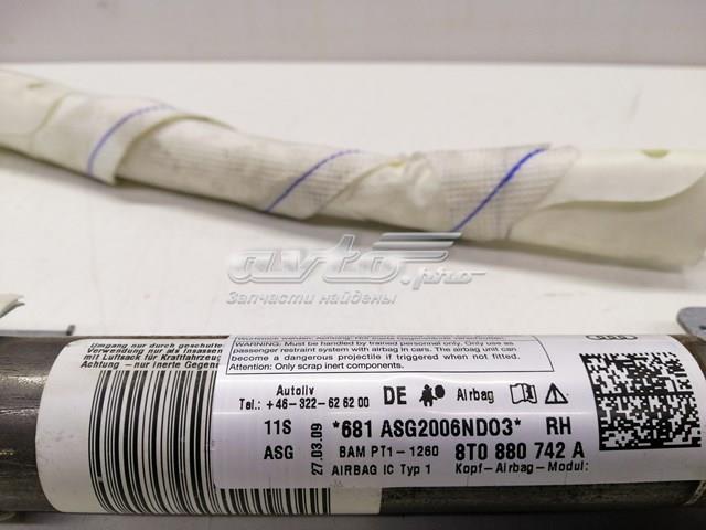 8T0880742A Шторка боковая, правая купить Днепр