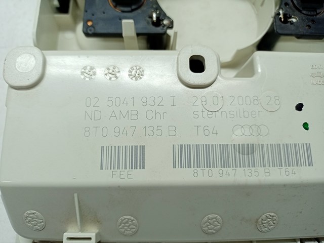8T0947135B VAG Плафон салона купить в Харьков