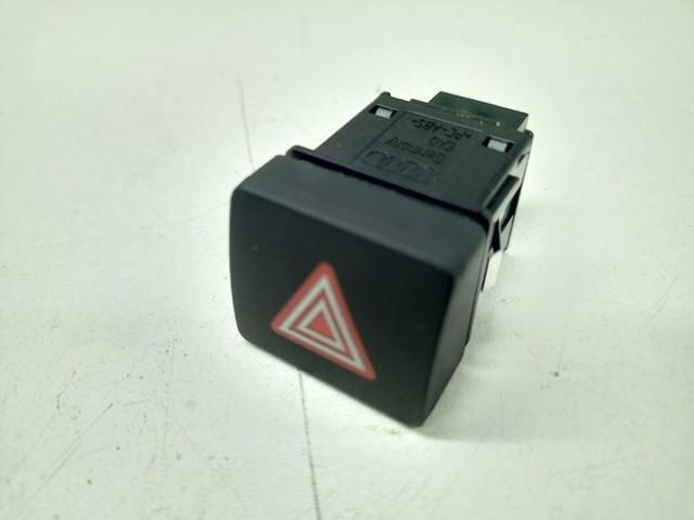 Кнопка аварийной сигнализации 8W0941509A VAG