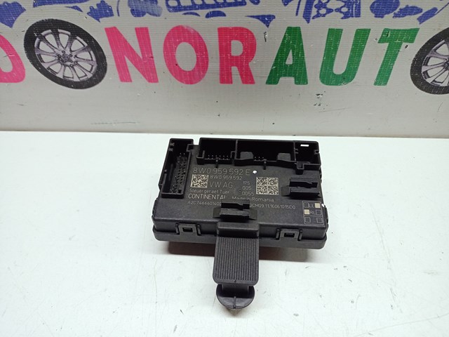 Блок комфорта передней двери 8W0959592E VAG