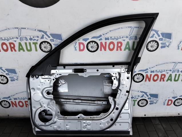 NISSAN H010M1CAMA Дверь передняя правая в наличии Николаев