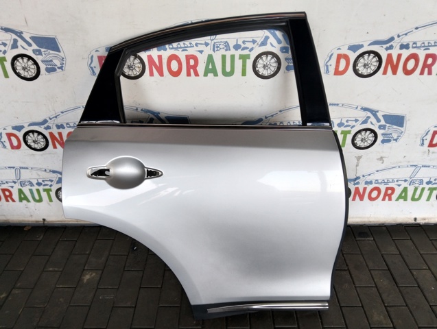 Дверь задняя в сборе HBA0M1CAMA NISSAN