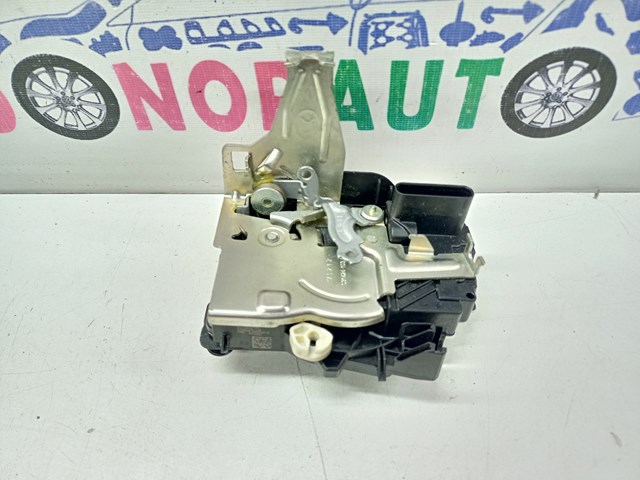 Запор кабины T2H17432 JAGUAR
