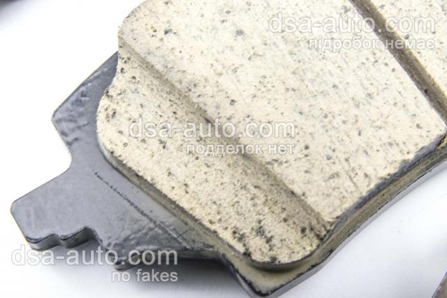 Колодки на тормоз задний дисковый 04466F4010 TOYOTA