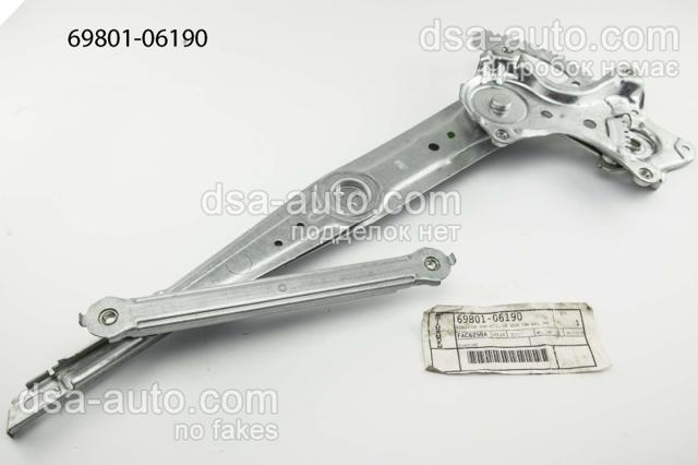 Стеклоподъемник передней правой двери 6980106190 TOYOTA