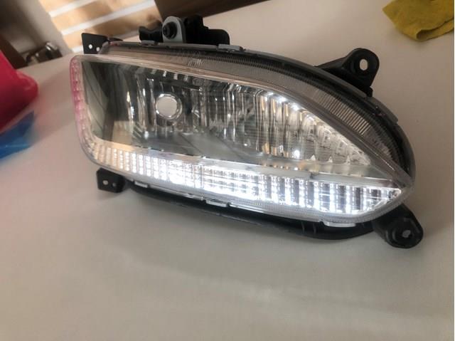 HYUNDAI 922022W020 Фара противотуманная правая в наличии Ужгород