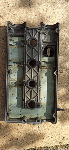 2241033041 HYUNDAI Клапанная крышка купить в Ужгород
