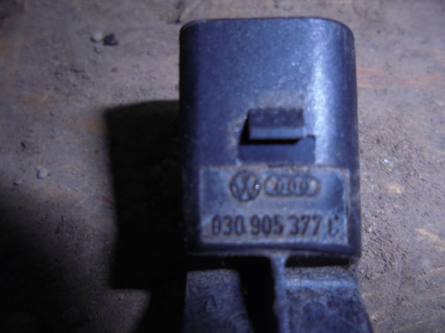 VAG 030905377C Датчик детонации в наличии Черновцы