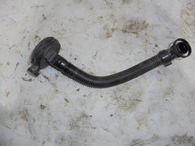 Б/у клапан картерных газов на двигатель 1.2 12v skoda rumster  (2007-2014) код: 2403 03E103765C
