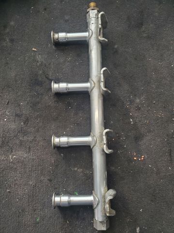 Топливная рампа 03F133320C VAG