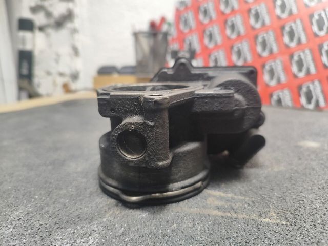 03G128063Q VAG Дроссельная заслонка купить в Львов