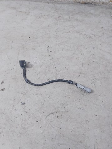 03G957147C Датчик положения распредвала купить Житомир