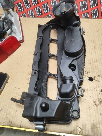 03L103469 VAG Клапанная крышка купить в Украина