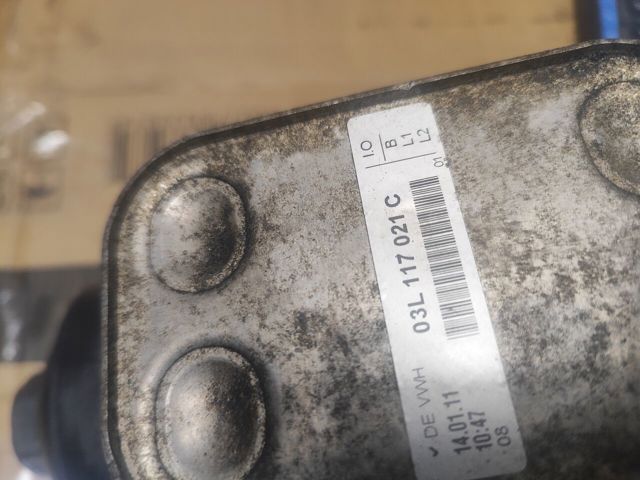 VAG 03L115389C Корпус масляного фильтра в наличии Киев