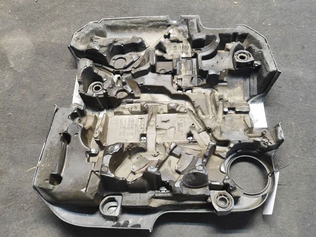 03P103925C VAG Крышка двигателя купить в Украина