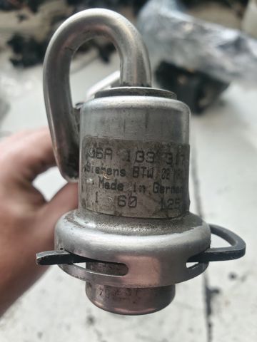 VAG 06A133317B Распределитель топлива (рампа) в наличии Одесса