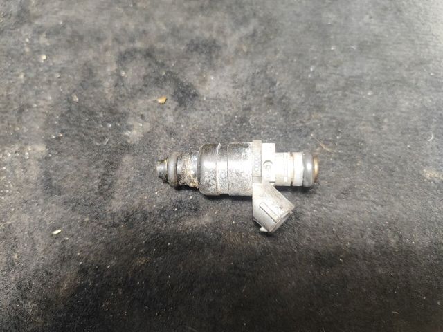 Форсунка впрыска топлива 06A906031BT VAG