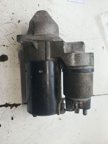 Стартер автомобиля Opel Zafira A