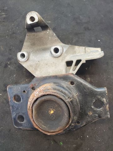 11210JD500 NISSAN Передняя опора двигателя купить в Полтава