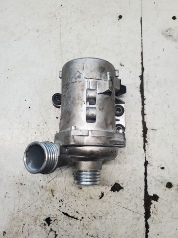 BMW 11517586925 Помпа в наличии Хмельницкий