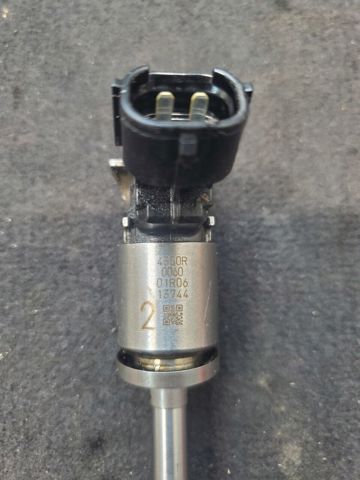 RENAULT 166004350R Топливные форсунки в наличии Каменское