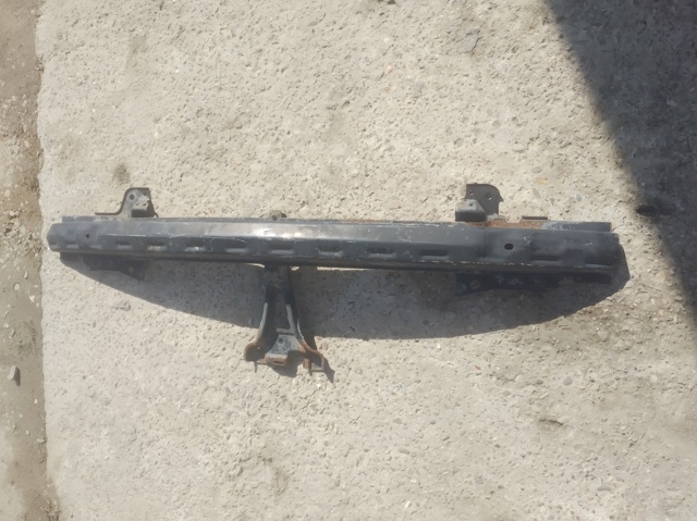 Буфер бампера переднего Volkswagen Bora