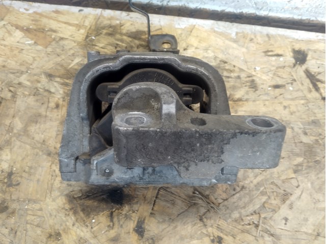 1K0199262AS Правая подушка двигателя купить Ужгород