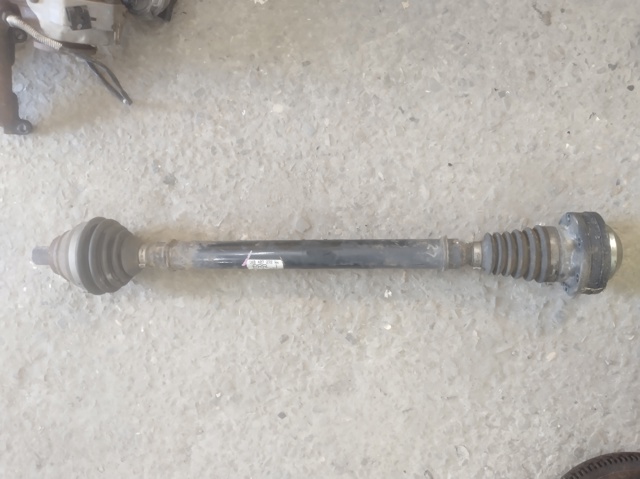 Привод правый 1K0407272RR VAG