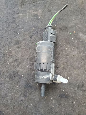 Электропомпа омывателя переднего стекла Хонда Сивик 8