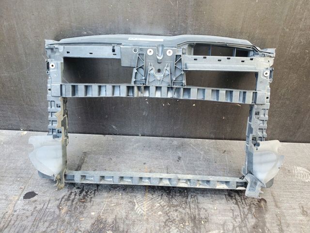 Кронштейн для радиатора 1K9805588 VAG